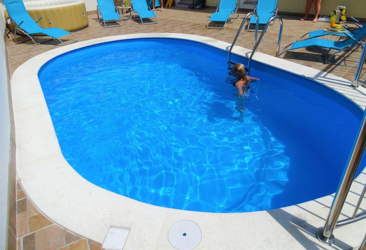 Apartments Villa Maria Цриквениця Екстер'єр фото